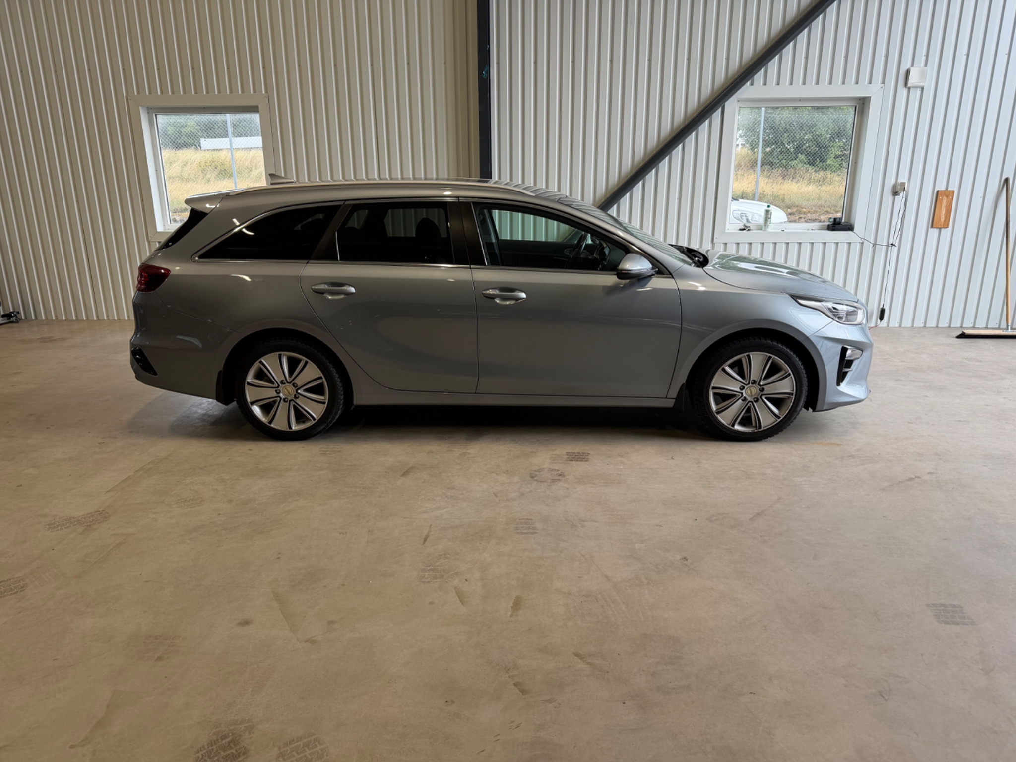 Kia Ceed Sportswagon 1.0 T-GDI Euro 6 2021, kuva 2/10