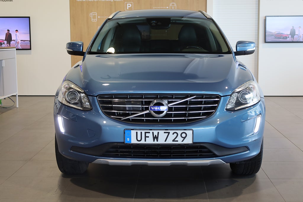 Volvo XC60 D4 AWD AUT Summum Navi Drag VOC Läder Rattvärme 2017