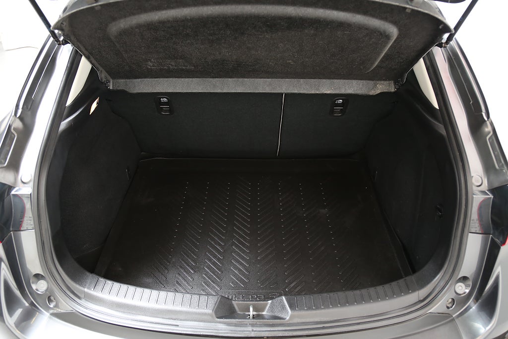 Mazda 3 Sport 2,0 165hk | Optimum | Off- White | Bose | HUD | 2017