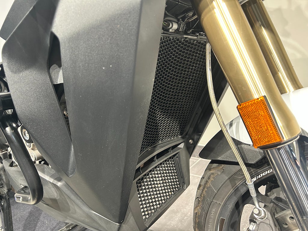 BMW S1000XR /Kamera/3 väskor/Serviceavtal/Kraschbågar