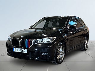BMW X1 xDrive25e Aut Drag Kamera Farthållare HuD Pano S&V-hjul – bild 16