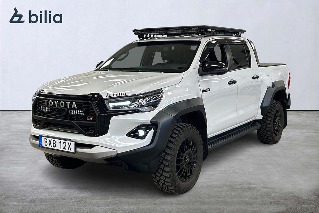 Toyota Hilux D-CAB 2,8 GR SPORT II Rhino-rack Blixtljus X...
