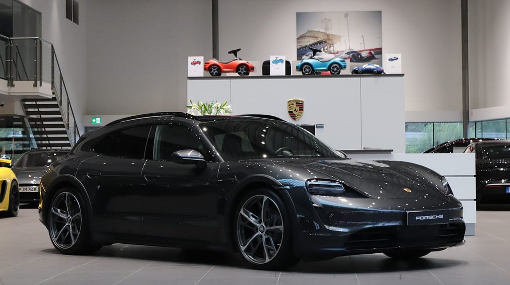 Porsche Taycan 4 Cross Turismo