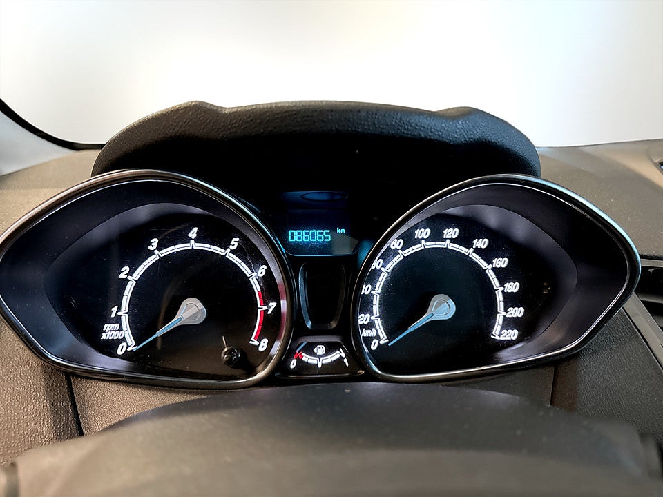 Bild på Ford Fiesta Titanium 1.0 EcoBoost 100hk LÅG SKATT!