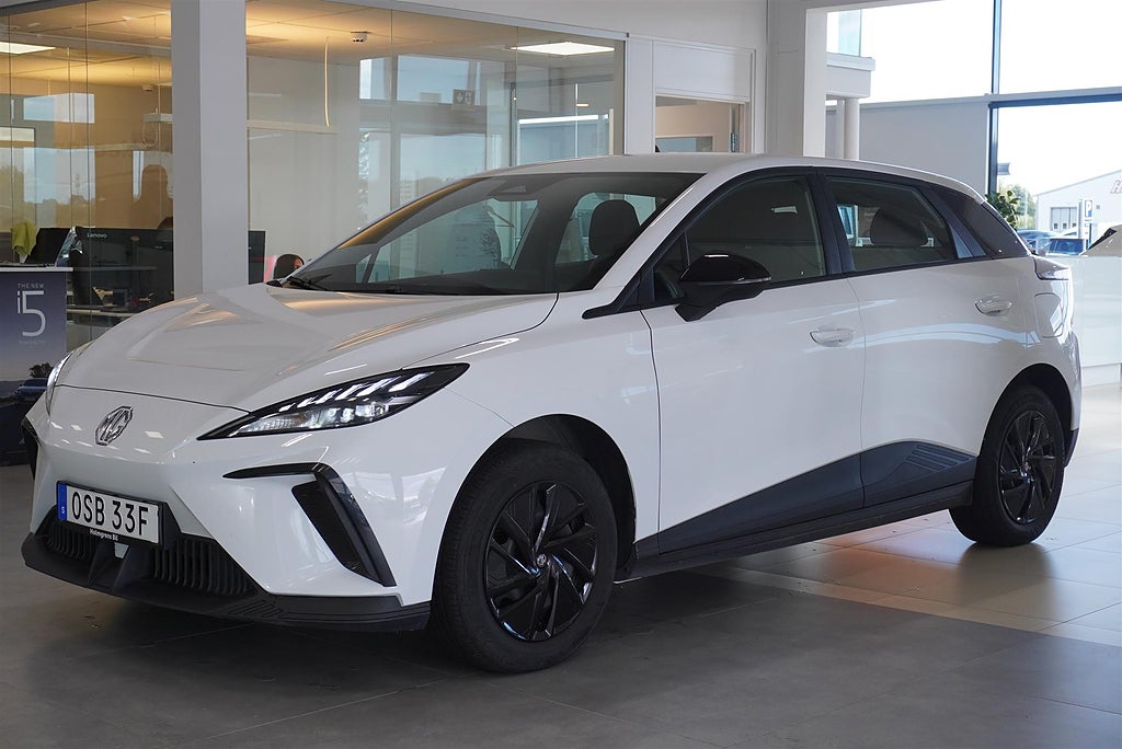 MG 4 Standard 51kWh - Dover White | Ränta 1,99%