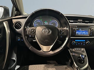 Toyota Auris Hybrid e-CVT Kamera 1 ägare Mvärm Kamkedja S/V-hjul – bild 9