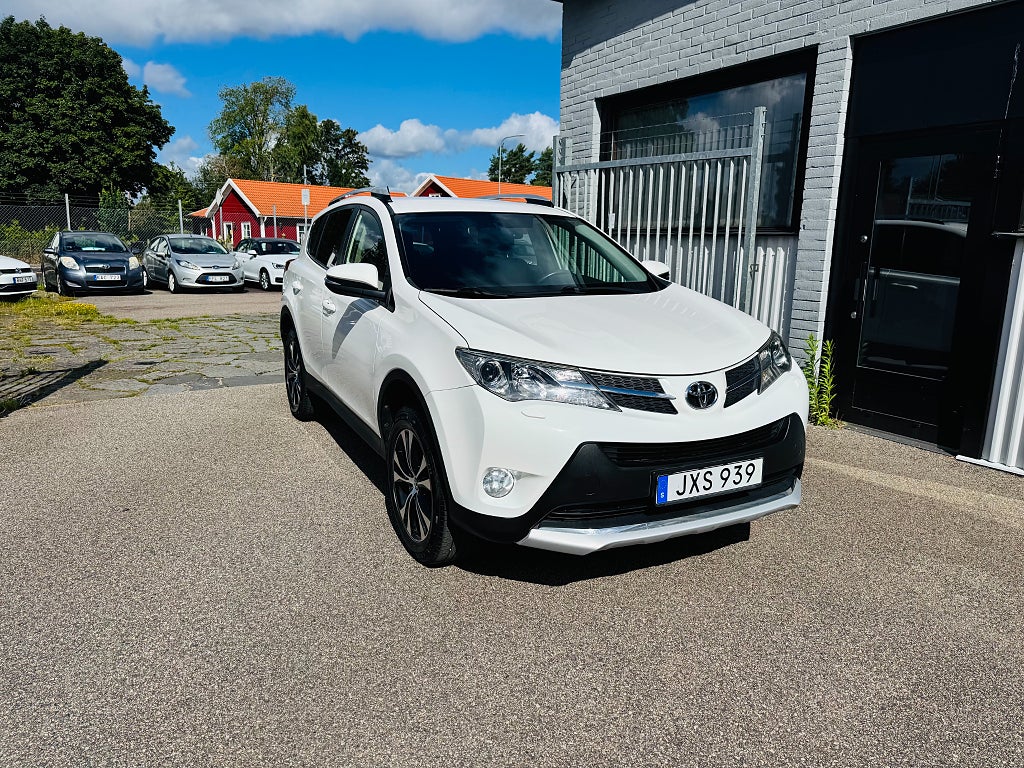 Toyota RAV4 2.0 VVT-i 151HK AWD AUTOMAT EDITION FEEL / DRAG