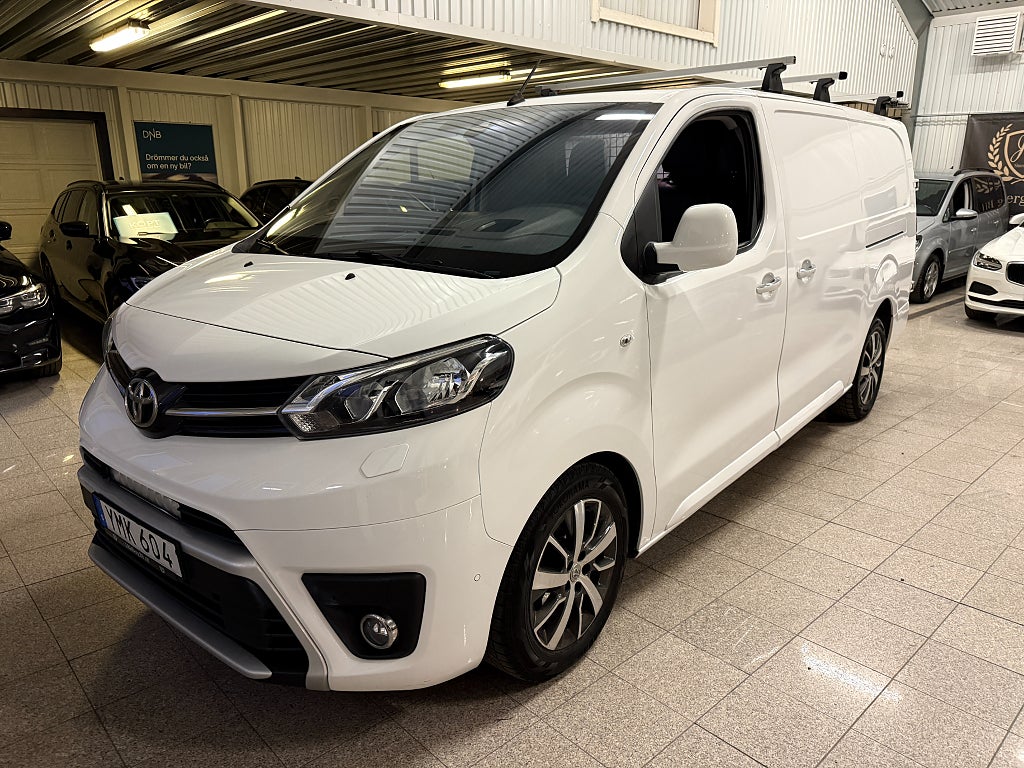 Toyota ProAce D-4D 177HK Automat Lång Värmare Navi Kamera 