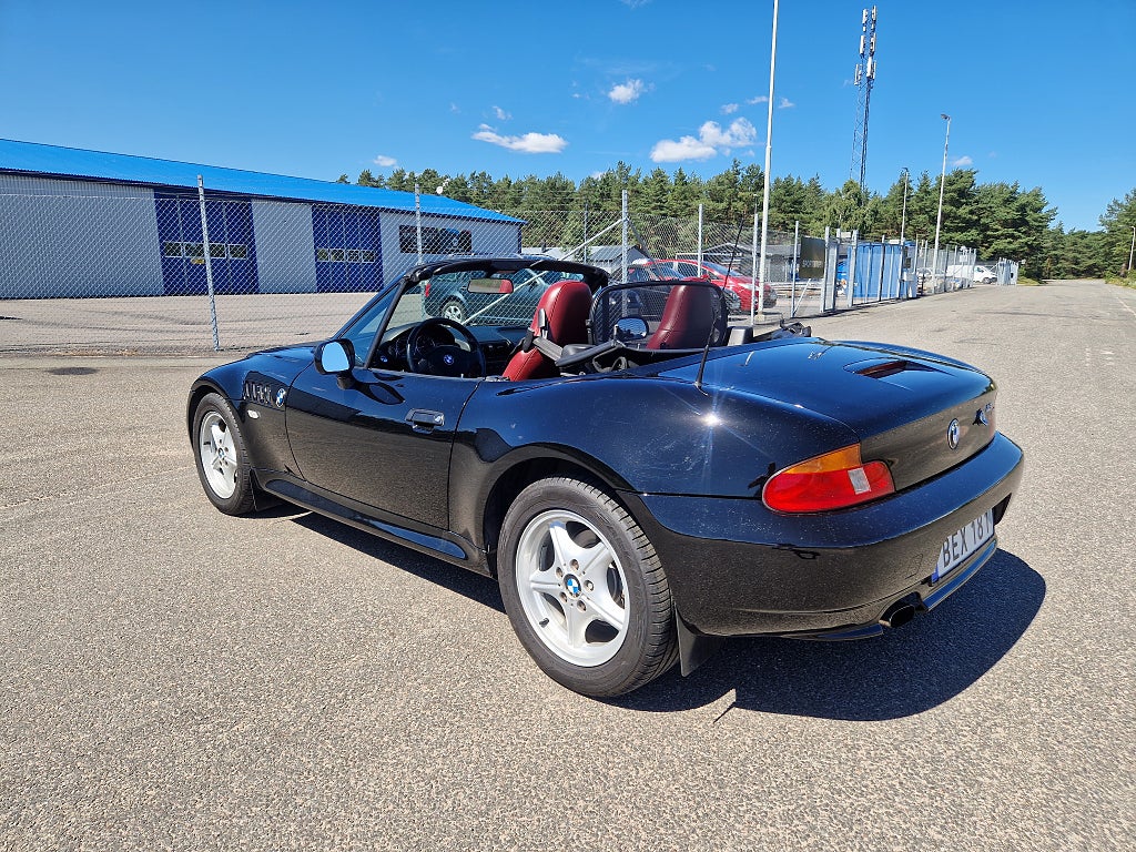 BMW Z3 1.9i Roadster Face lift Toppskick.