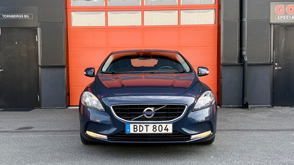 Volvo V40 D2 Your Kinetic | 1 ägare | Lågmilare