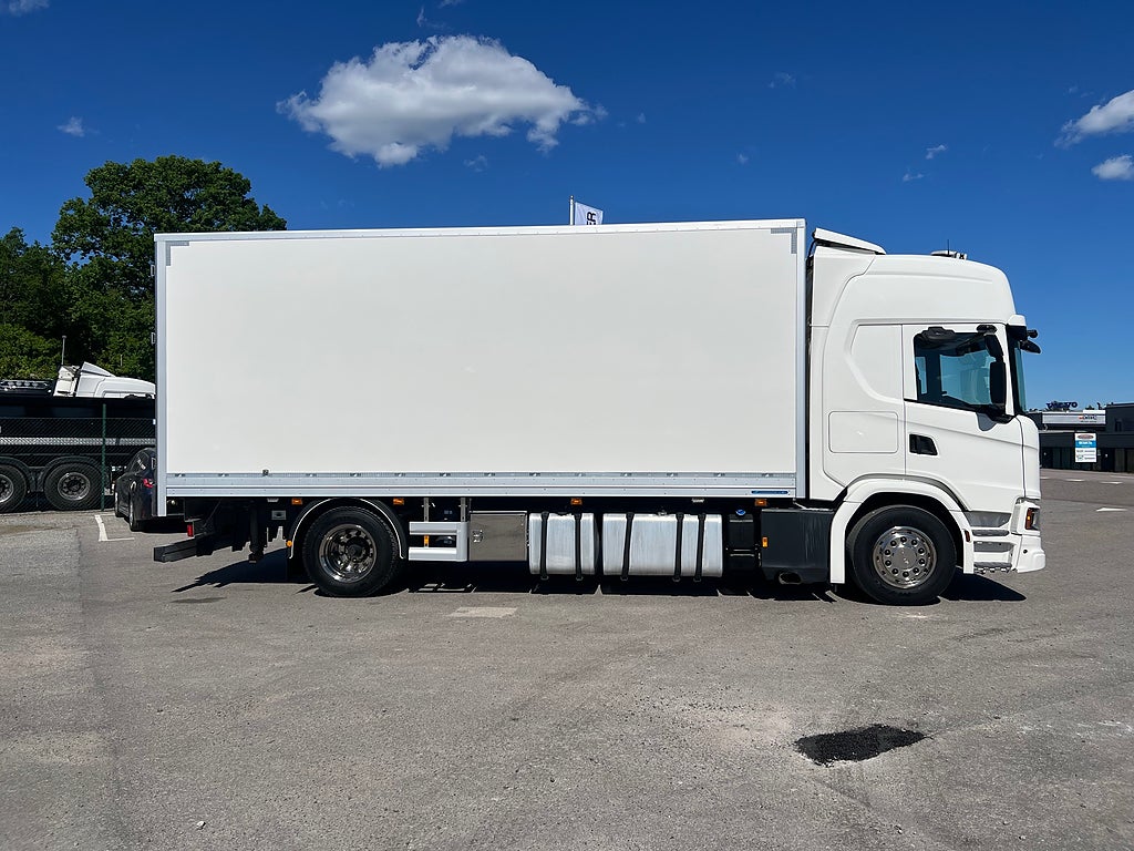 Scania G320 4x2 Maskintransport, Borrigg, Servicebil