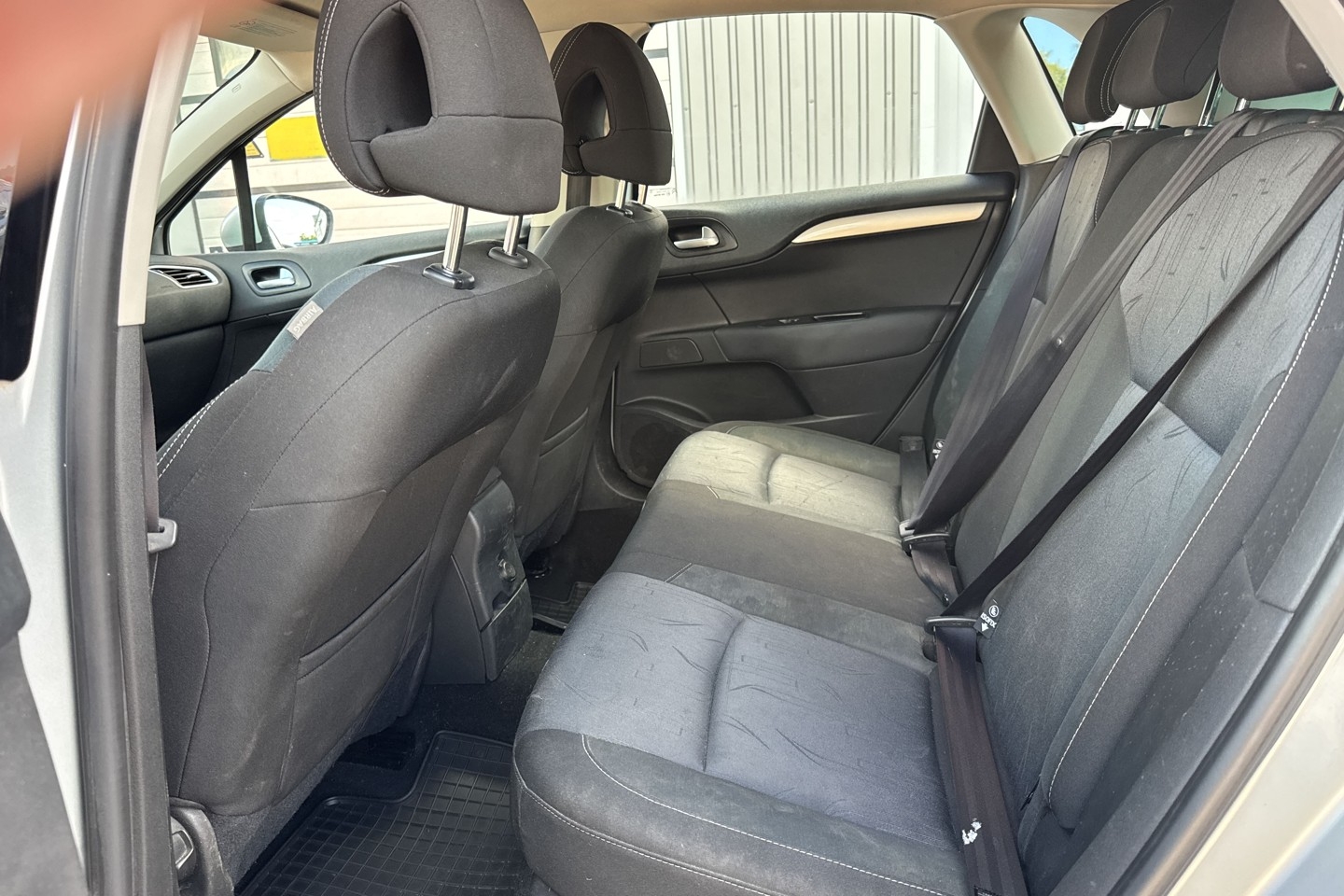 Citroen C4 1.6 e-HDi Airdream 2012, bild 7/10