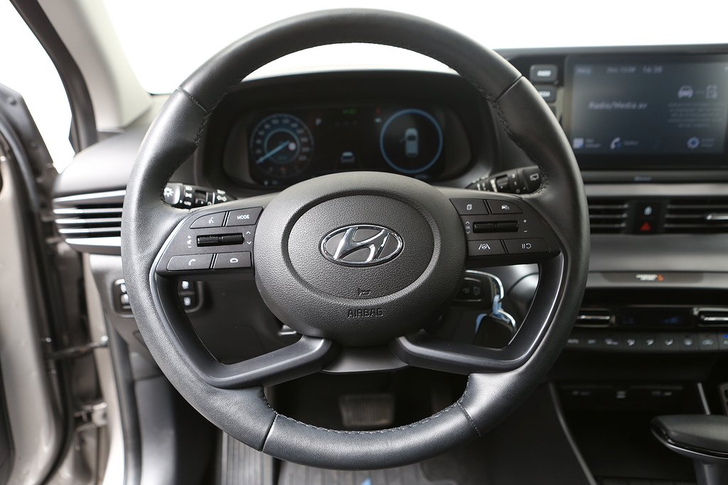 Hyundai i20 1,0 T-GDI 100hk Essential Aut 5D Motorvärmare 2022