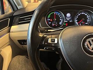 Volkswagen Passat Variant GTE 1.4 TSI Drag/Kamera/MoK/LED-Ramp/S&V/50km – bild 17