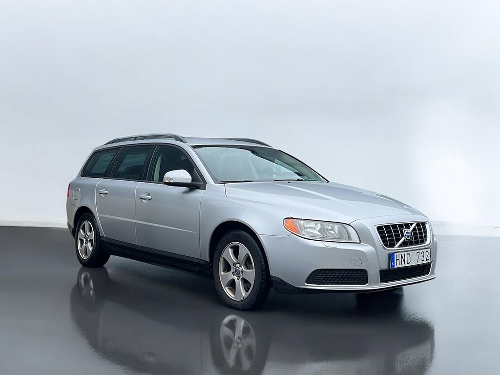 Volvo V70 2.4D 163 HK D-värm Dragkrok Få brukare