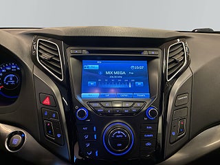 Hyundai i40 cw 1.7 Business Kamera/MoK-Värm/Drag/Skinn/Navi/Kedja