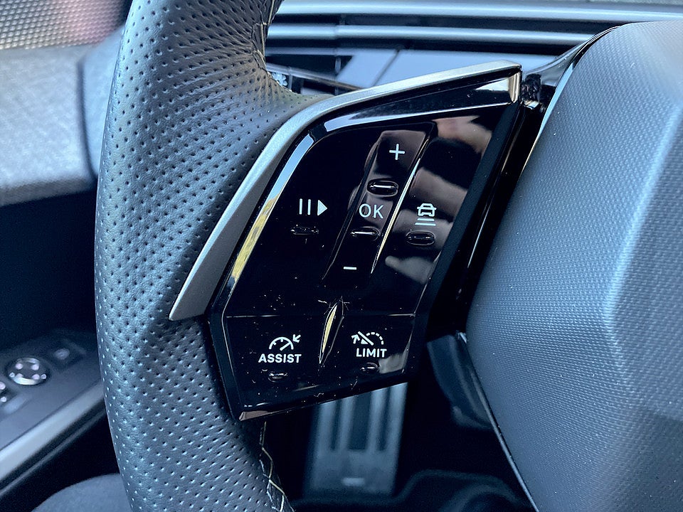 Bild på Peugeot 5008 GT Hybrid 145hk Aut 7-SITS B-KAMERA CARPLAY