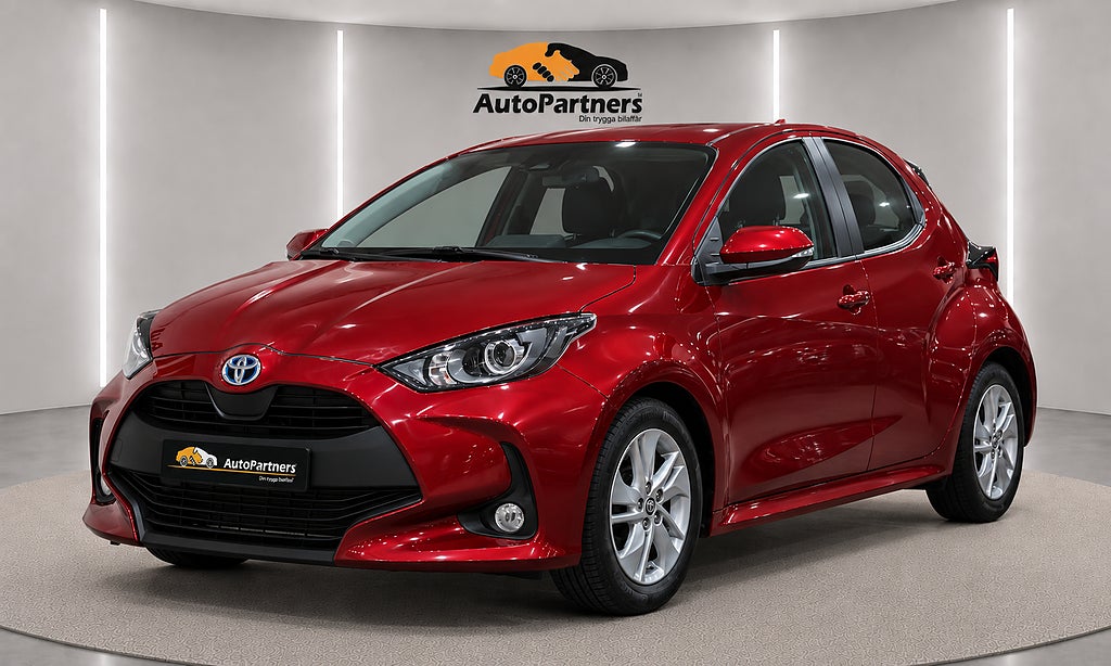 Toyota Yaris Hybrid CVT 116hk Active Kamera R.värme Filassist  fr 0%