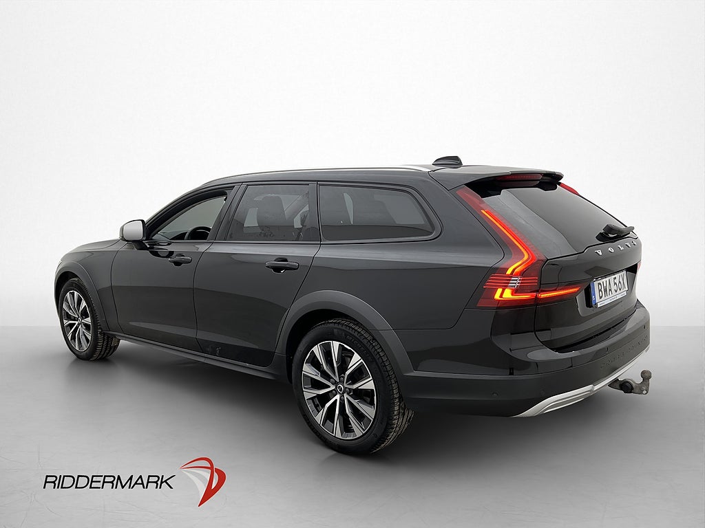 Volvo V90 Cross Country B5 AWD Ultimate Pano Drag H/K Värm