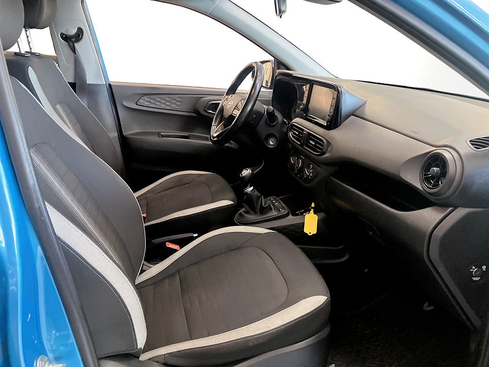 Bild på Hyundai i10 Essential 1.0 67hk RATTVÄRME