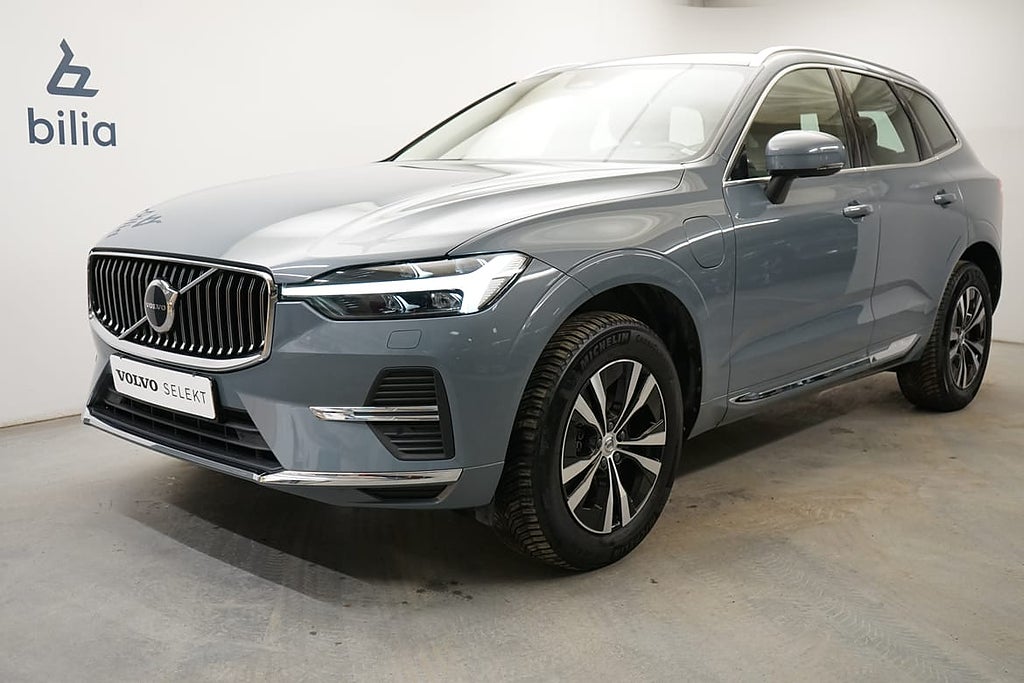 Volvo XC60 Recharge T6 Core Edition, Dragkrok, Navigation