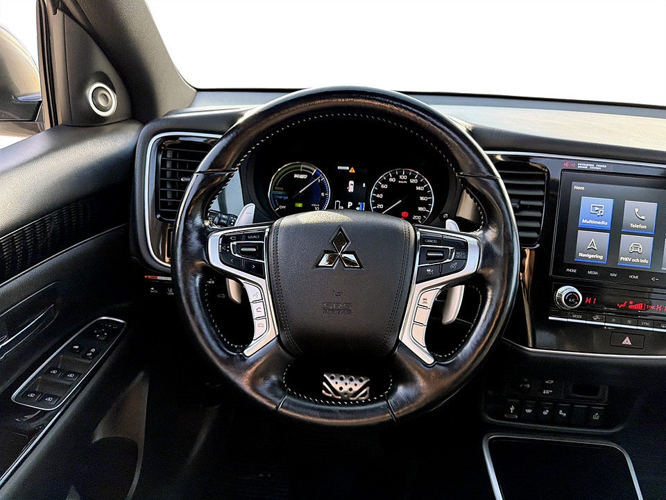 Bild på Mitsubishi Outlander PHEV CVT 224hk Aut AWD BACKKAMERA