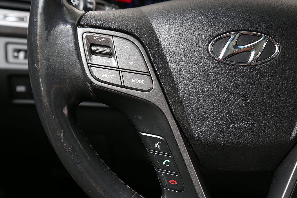 Hyundai Santa Fe 2,2 CRDi 197hk Premium 4WD Aut Pano Skinn Motorv Drag 2015