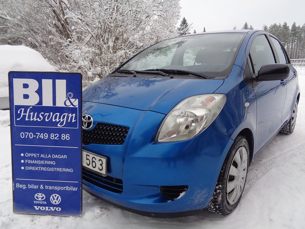 Toyota Yaris 5D 1.3 VVT-i NYBES U.A./NYSERV/14600 MIL/MV/FINANS/INBY