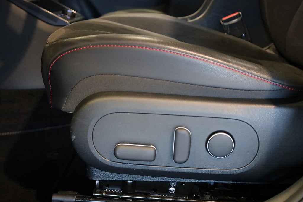 Hyundai Kona Hybrid 1.6 GDi DCT N-Line / Techpaket / Demobil