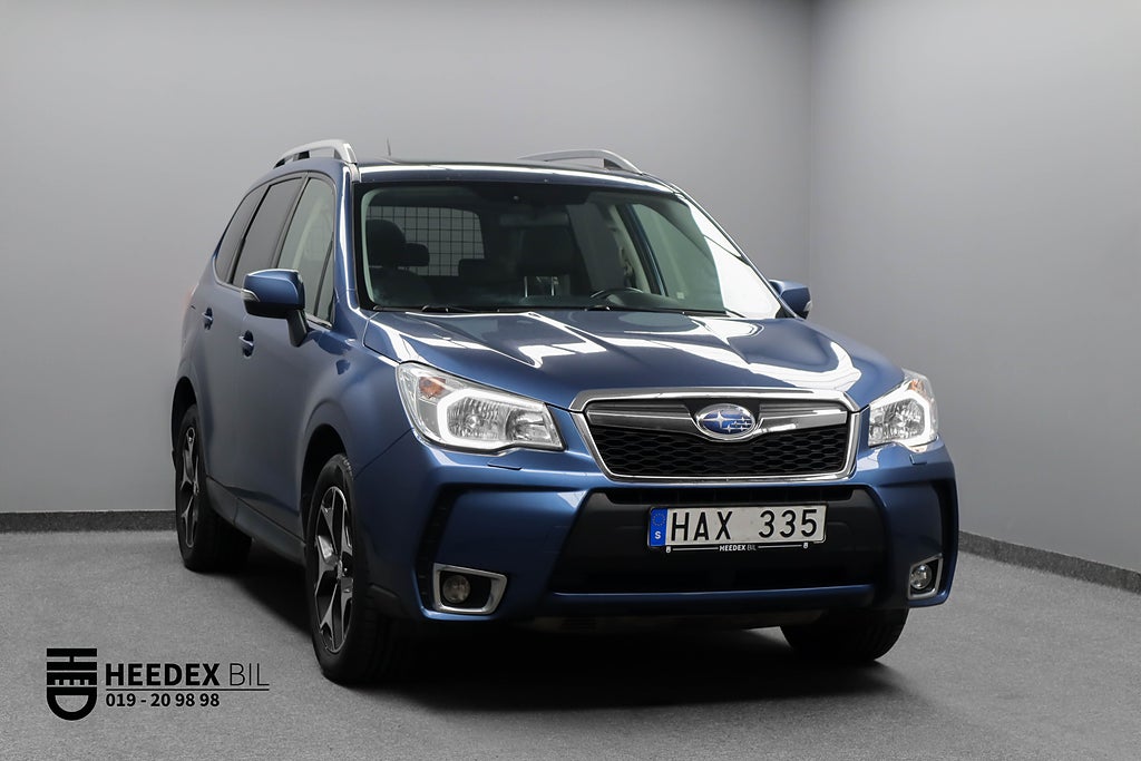 Subaru Forester 2.0 4WD 241hk XT Pano Drag H/K B-kam Skinn