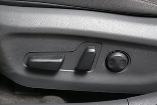 Halvkombi Hyundai IONIQ 13 av 29