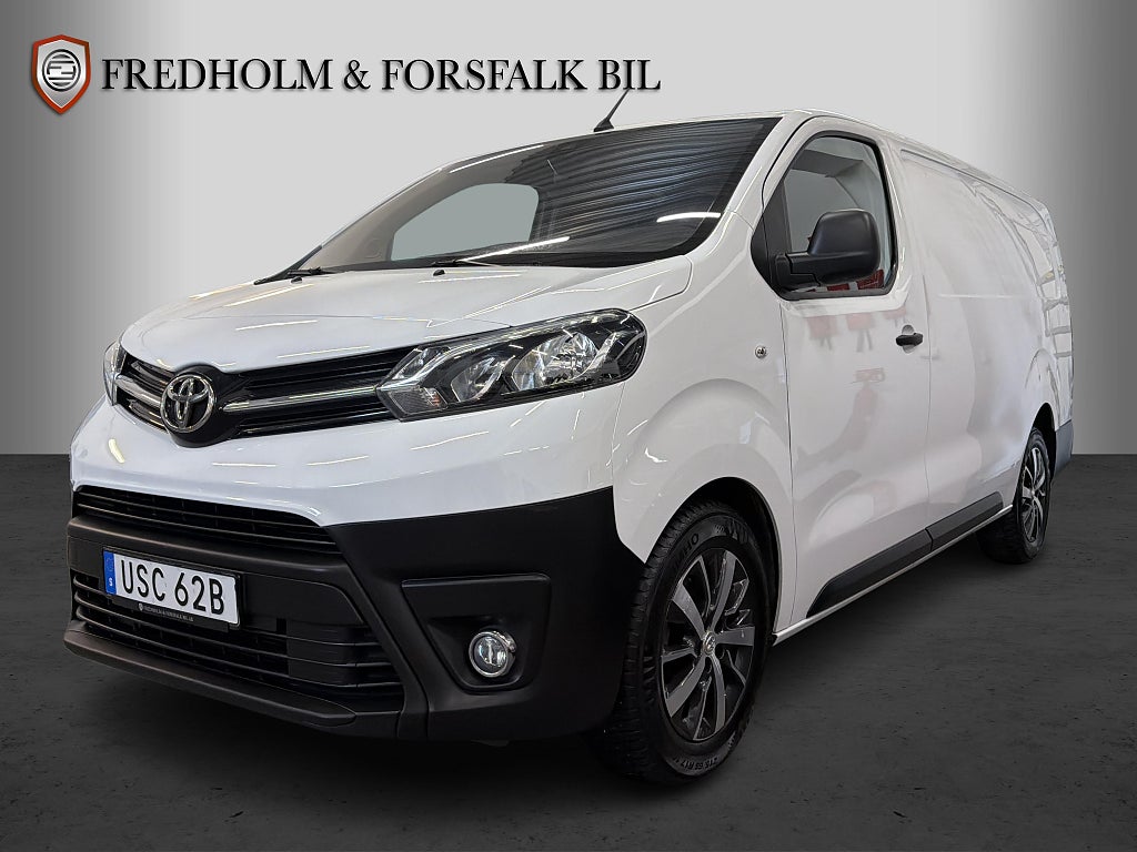 Toyota ProAce 2.0 D-4D L3 Backkamera Värmare Carplay Drag MOMS