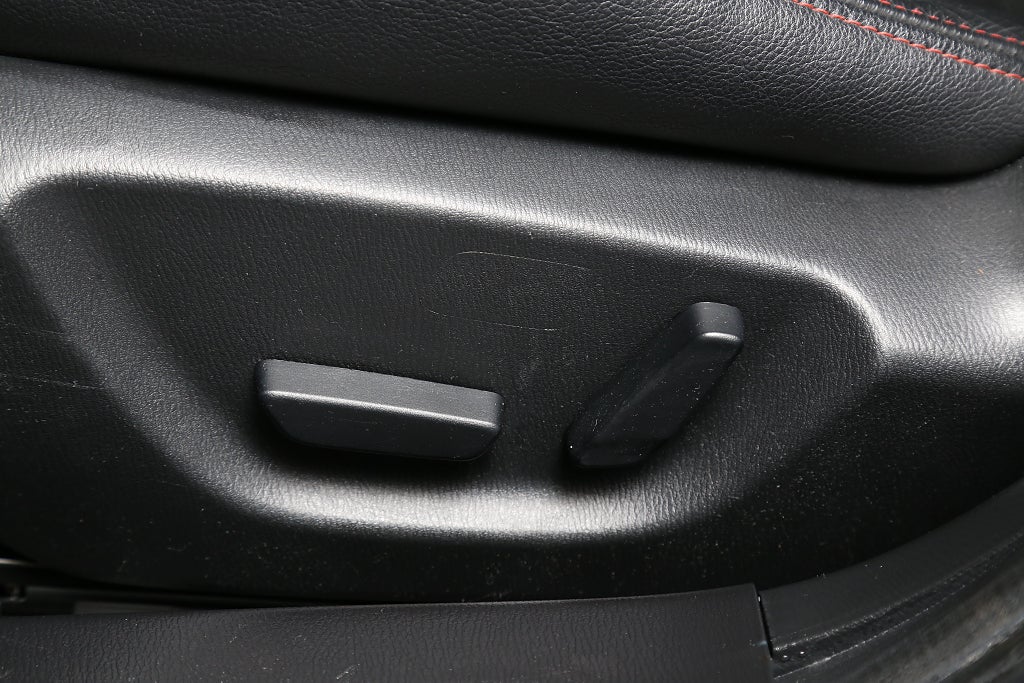 Mazda 3 2,0 SKYACTIV-G 165hk Head up Skinn BOSE Motorv Drag 2016