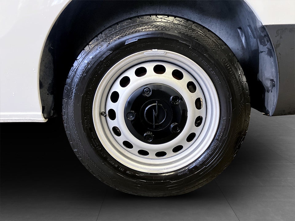 Bild på Opel Vivaro Business 2.0 BHDi 145hk Aut L3 DRAG P-SENSORER