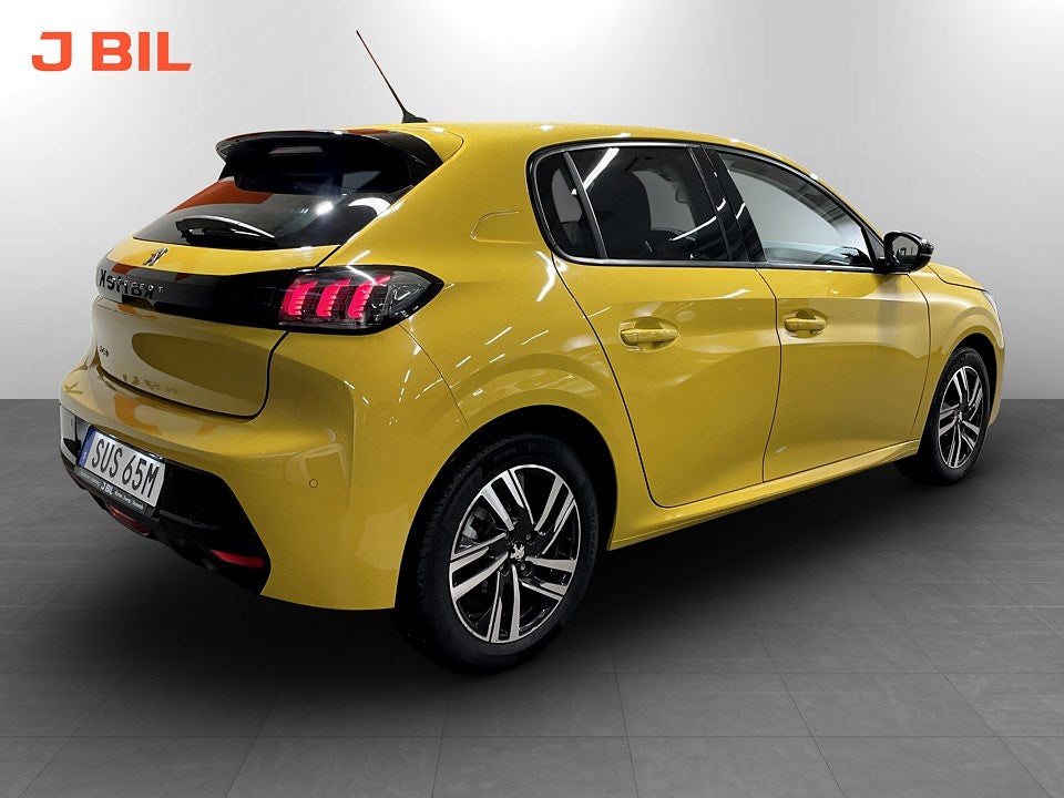 Bild på Peugeot 208 Allure 1.2 PT 100hk - B-KAMERA, CARPLAY