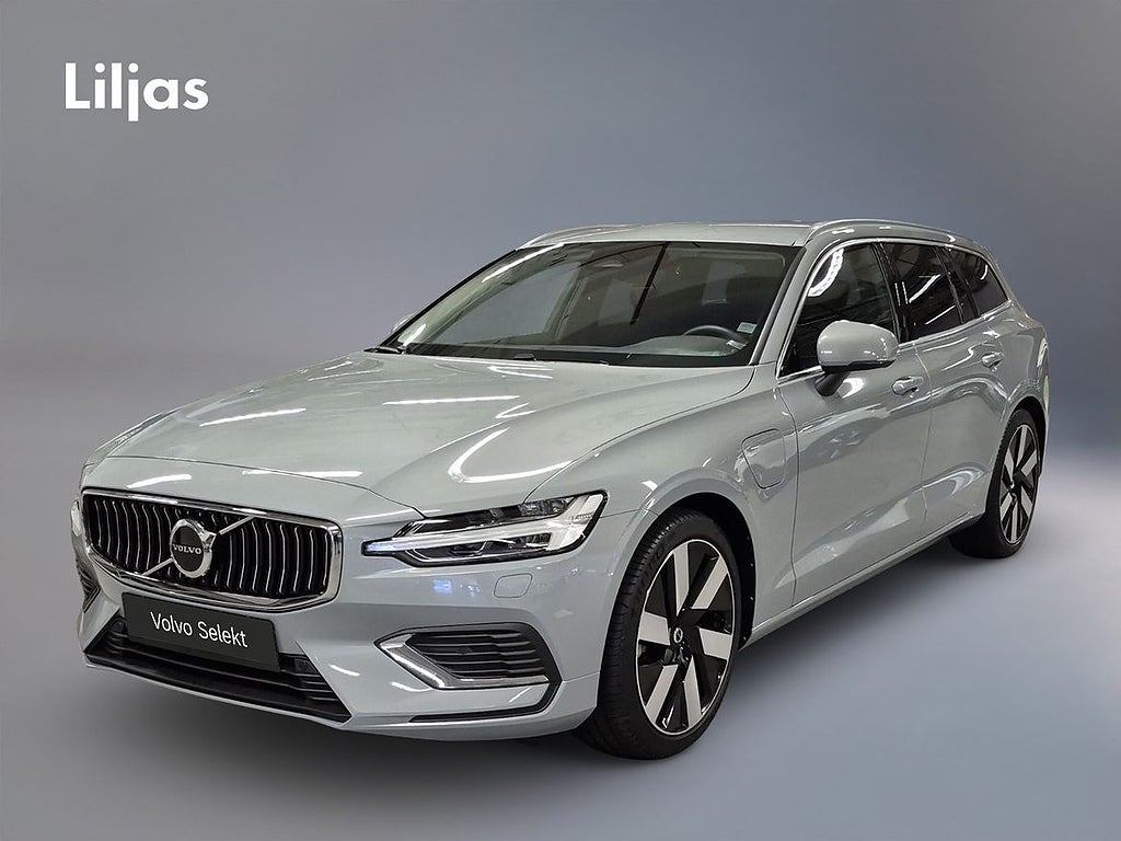 Volvo V60 Recharge T6 AWD Core Bright//Dragkrok//