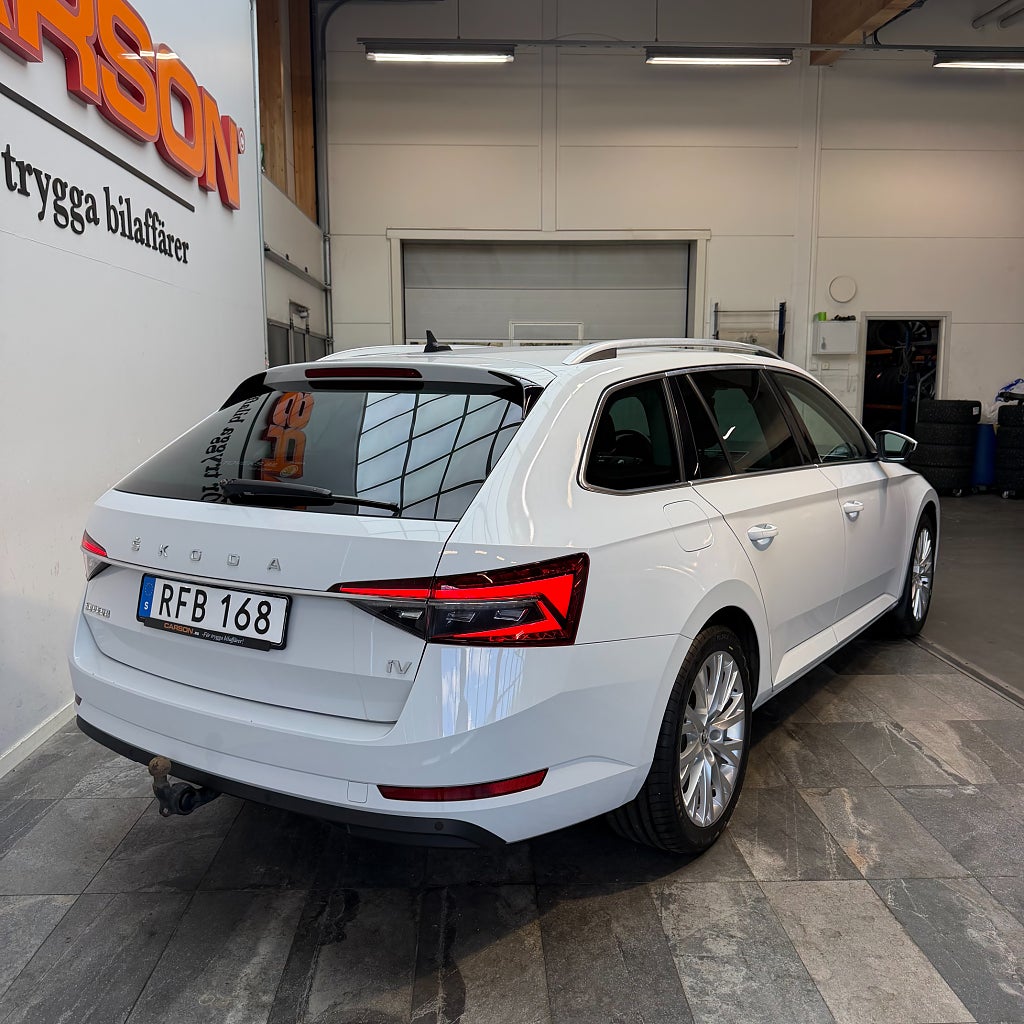Skoda Superb iV Kombi 1.4 TSI Business Style Canton Carplay Värmare