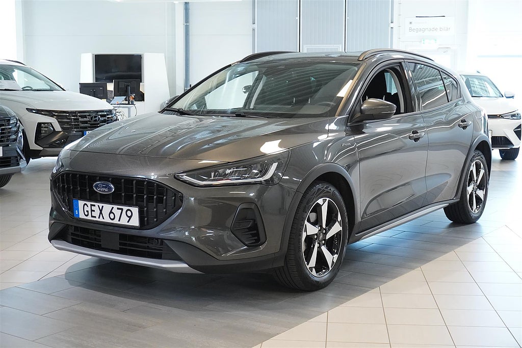 Ford Focus Active 1.0 Ecoboost, 125hk Backkamera Rattvärme | Ränta 3,95%