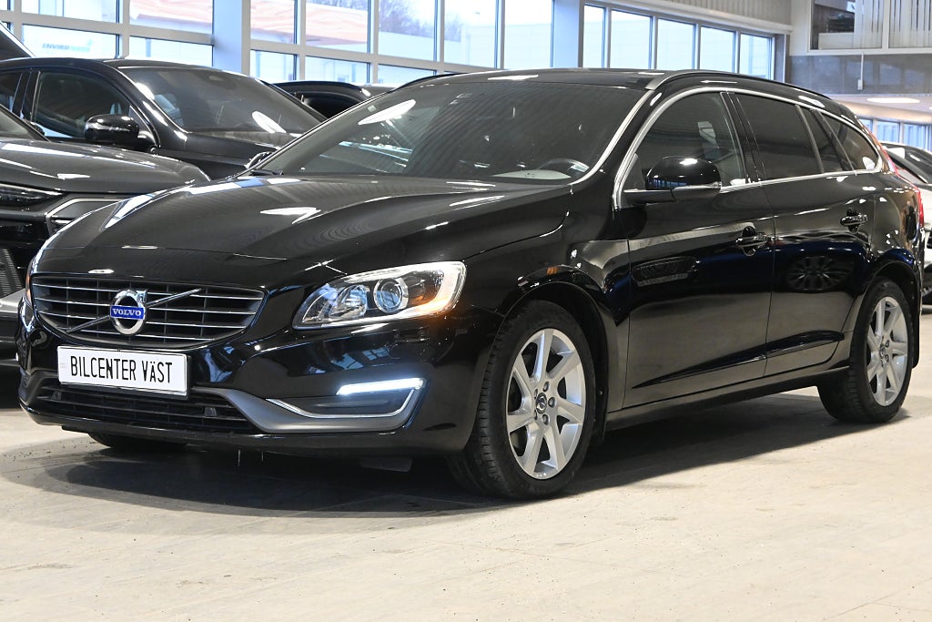 Volvo V60 D4 Aut 181hk Momentum Taklucka Läder Navi 