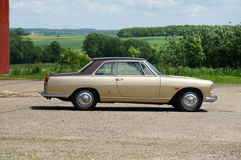Lancia Flaminia !Priset faller 15.000kr varje dag tills bilen är såld!