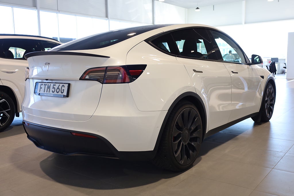 Tesla Model Y Performance AWD 534 HK Autopilot Pano Navi 2022