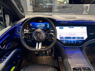 SUV Mercedes-Benz EQS 5 av 18