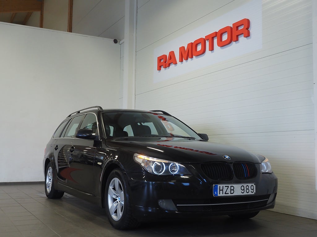 BMW 520i 170hk Touring Comfort Automat Drag P-Sensorer Skinn 2009