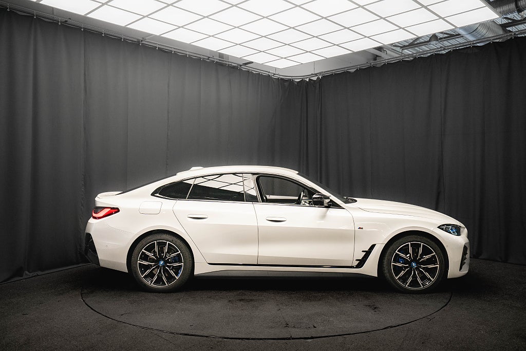 BMW i4 M50 xDrive M Sport INNOVATION Fully Charged DRAG MOMS