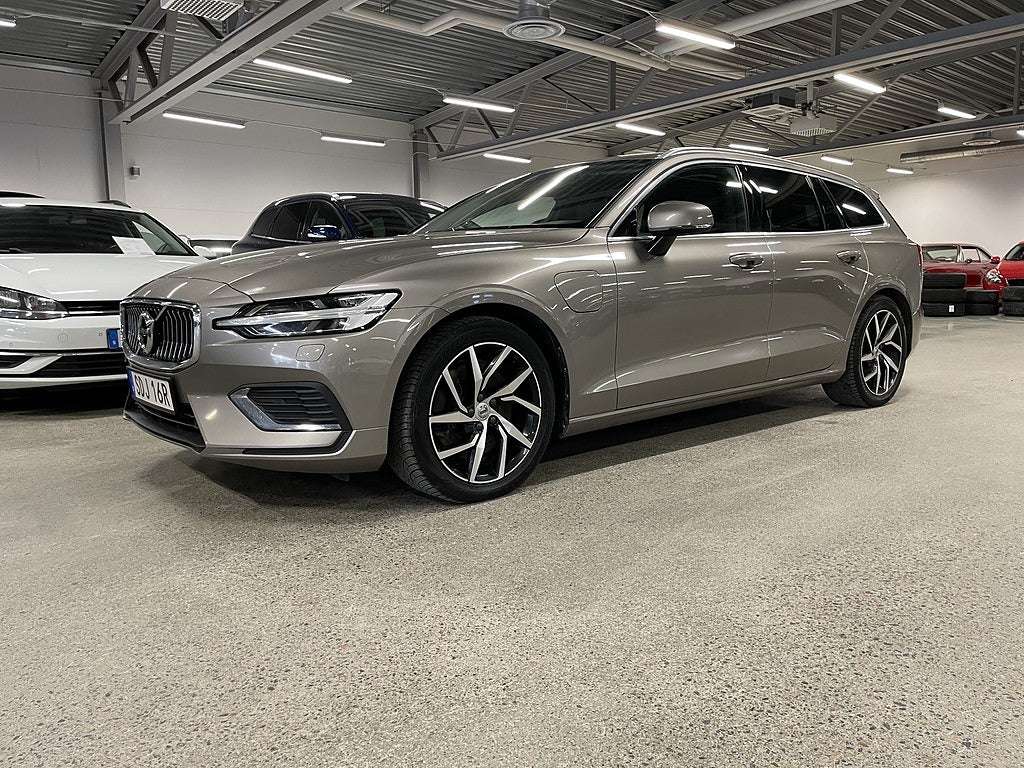 Volvo V60 Recharge T6 AWD Geartronic Inscription Exp