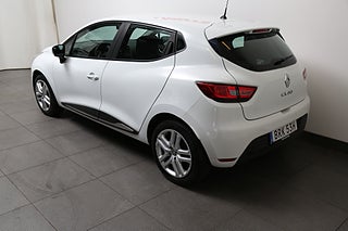 Halvkombi Renault Clio 4 av 24