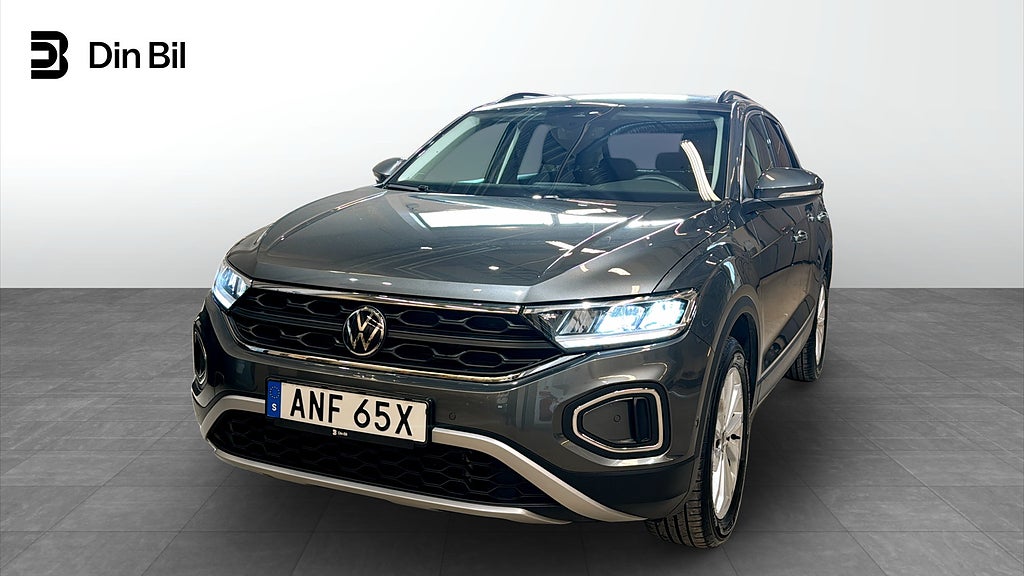 Volkswagen T-Roc TSI150 DSG Edition P-värmare Backkamera Keyless