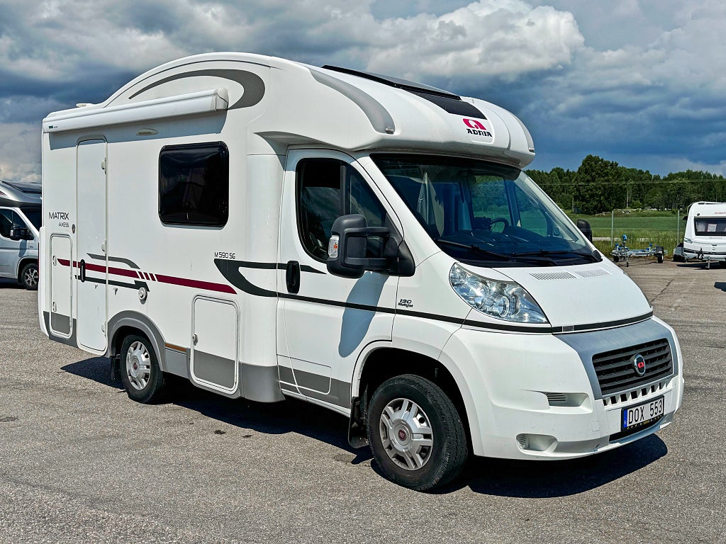 Adria Matrix M 590 SG - 3500kg, Taksäng