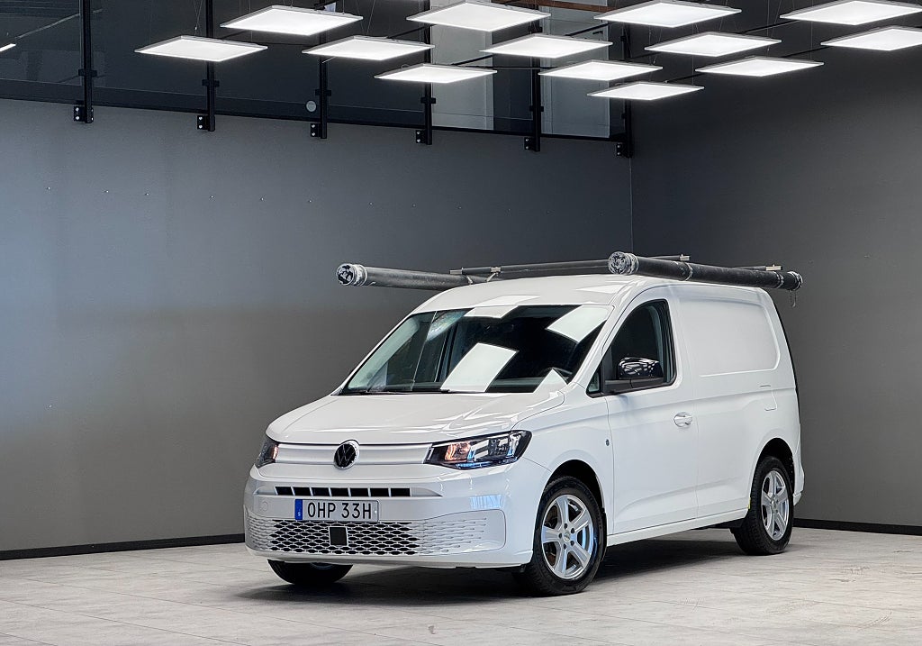 Volkswagen Caddy Cargo 2.0 TDI BMT/ Laströr / Inrett skåp / 