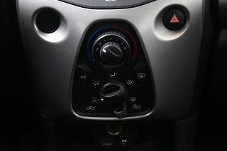 Halvkombi Peugeot 108 18 av 20